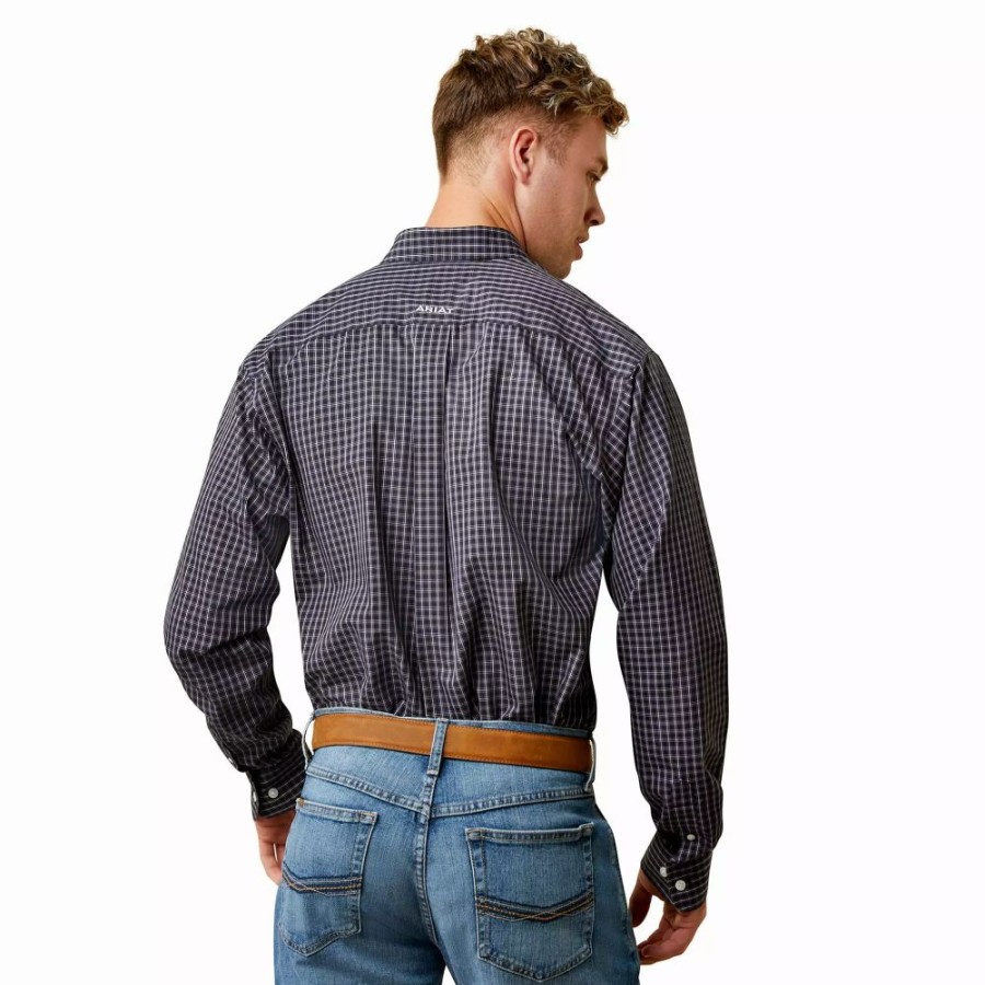 Men * | Ariat Men'S Wrinkle Free Fitzgerald Fitted Shirt